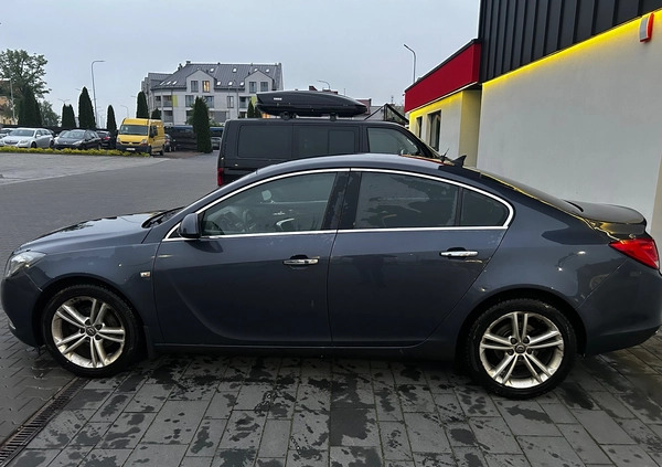 Opel Insignia cena 27500 przebieg: 220000, rok produkcji 2009 z Skawina małe 121